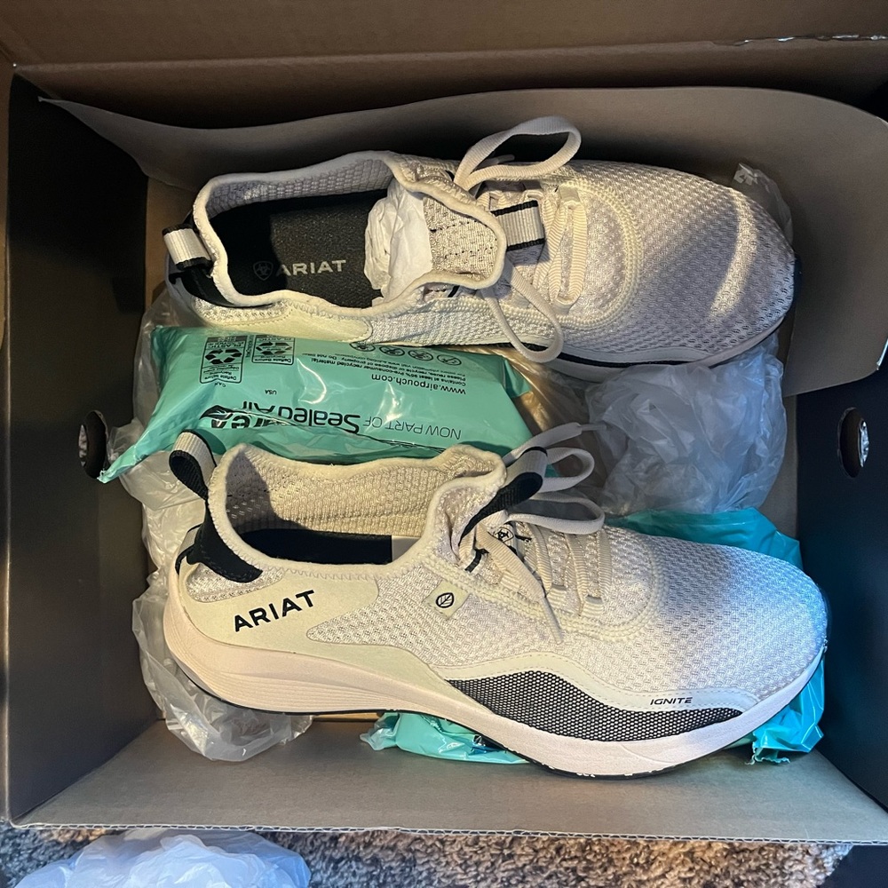 Womens Ariat Sneakers